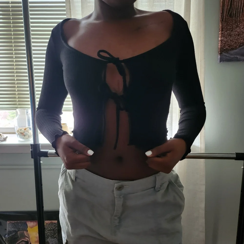 Garage Peek a boo crop top